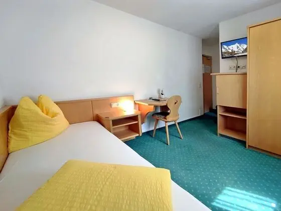 Classic Tek Kişilik Oda (located in main- or neighbor house)