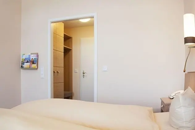 Deluxe Büyük Yataklı Tek Kişilik Oda, 1 Yatak Odası, Deniz Manzaralı, Denize Sıfır