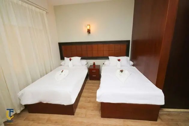 Deluxe Tek Büyük Yataklı Oda, Bahçe Manzaralı