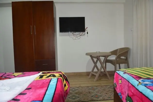 Deluxe Tek Büyük Yataklı Oda, Bahçe Manzaralı