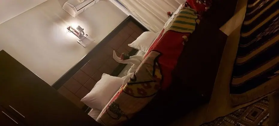 Deluxe Tek Büyük Yataklı Oda, Bahçe Manzaralı