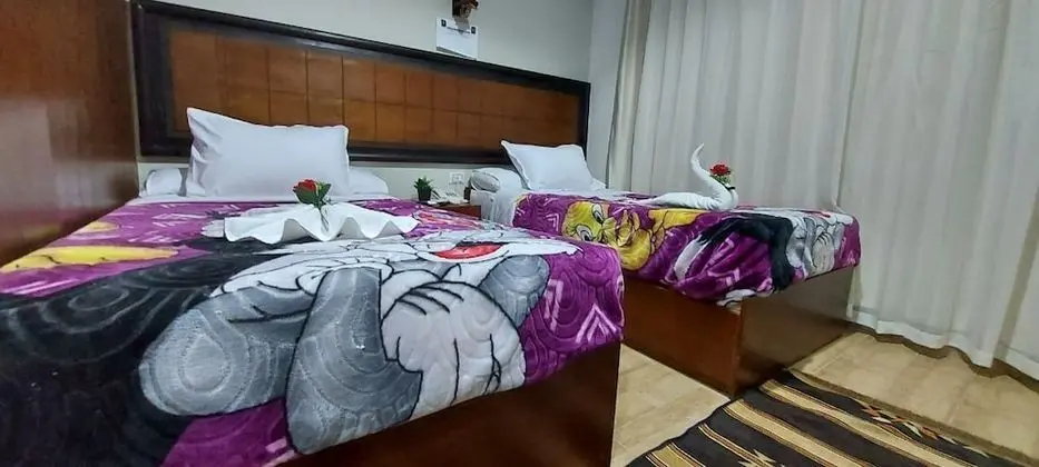 Deluxe Tek Büyük Yataklı Oda, Bahçe Manzaralı