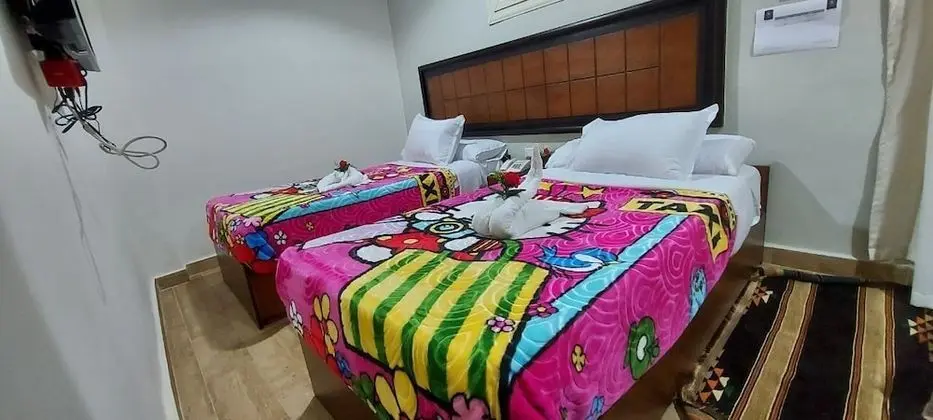 Deluxe Tek Büyük Yataklı Oda, Bahçe Manzaralı