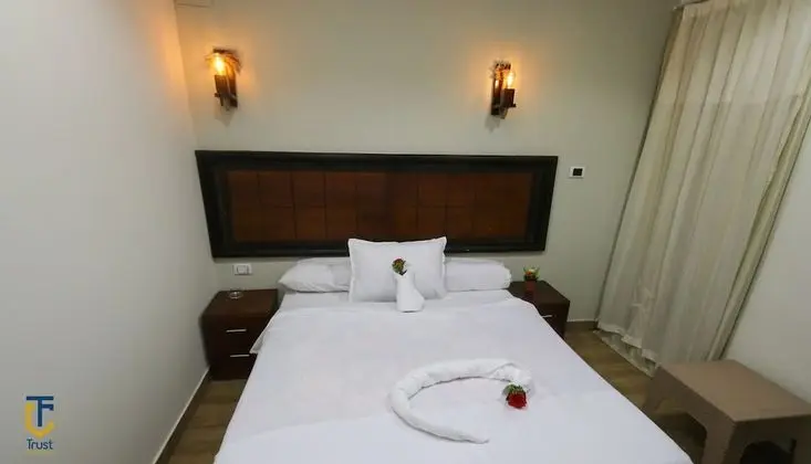 Deluxe Tek Kişilik Oda, Bahçe Manzaralı