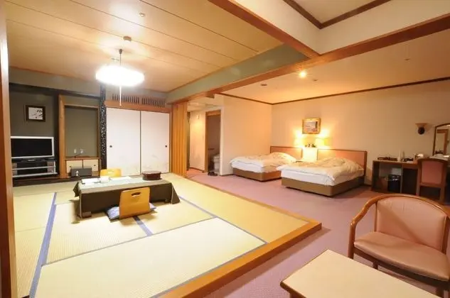 Family Oda, Ortak Banyo (Japanese Western Style)