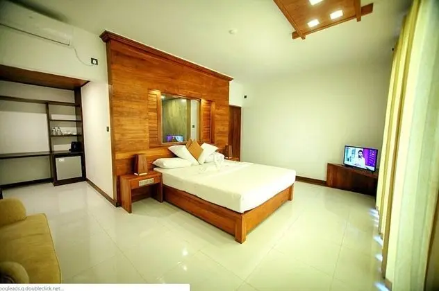 Deluxe Tek Büyük Yataklı Oda, Deniz Manzaralı, Okyanusa Sıfır