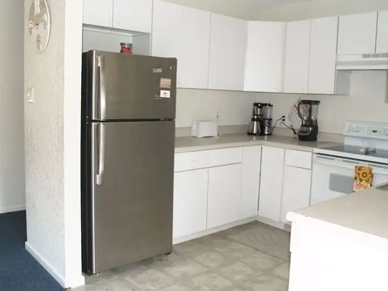 Ev (Water Haus, Daily Rental, 12 Guests)