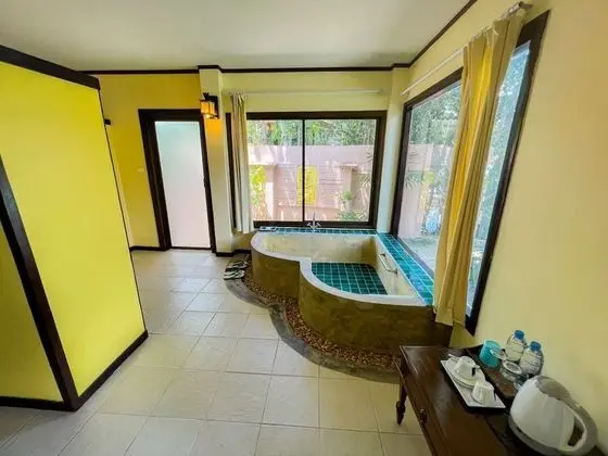 Deluxe Tek Büyük Yataklı Oda, Lagün Manzaralı
