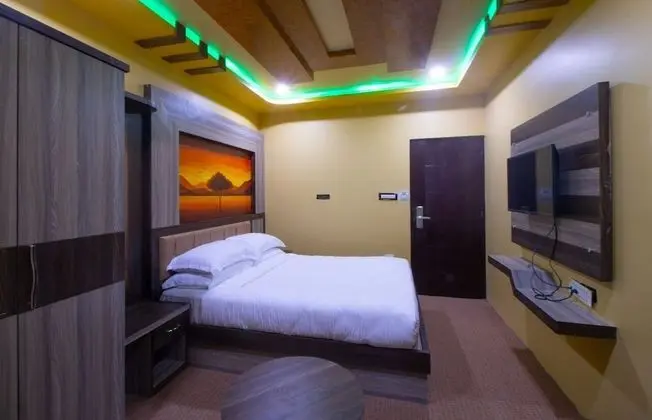 Deluxe Tek Büyük veya İki Ayrı Yataklı Oda