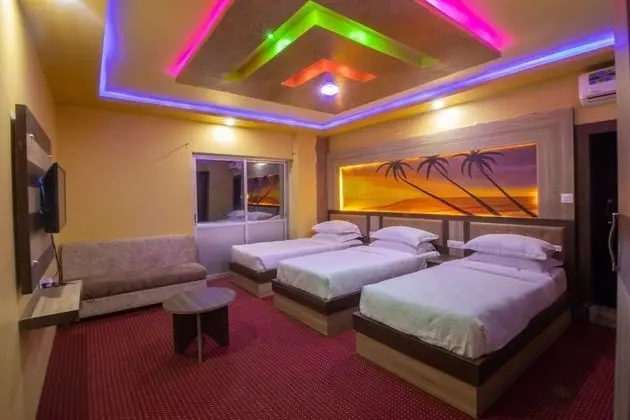 Deluxe Tek Büyük veya İki Ayrı Yataklı Oda