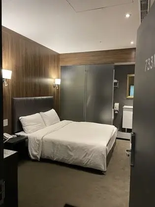 Basic Tek Büyük veya İki Ayrı Yataklı Oda