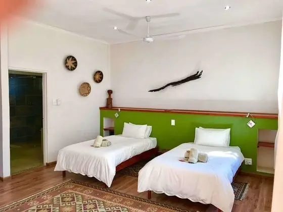 Tek Büyük veya İki Ayrı Yataklı Oda