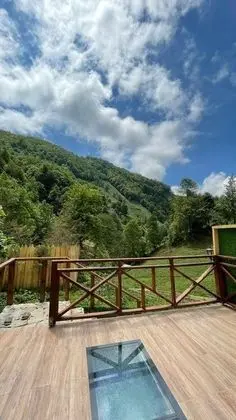 Waterfall bungalov 101