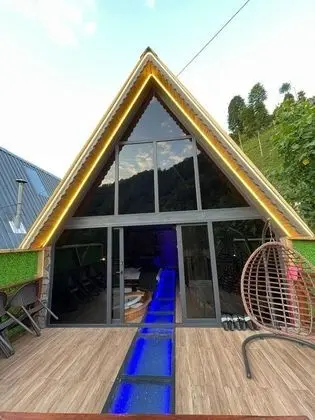 Waterfall bungalov 101