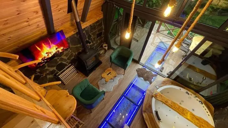 Waterfall Bungalow 101