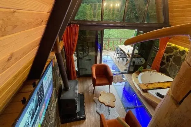 Waterfall Bungalow 101