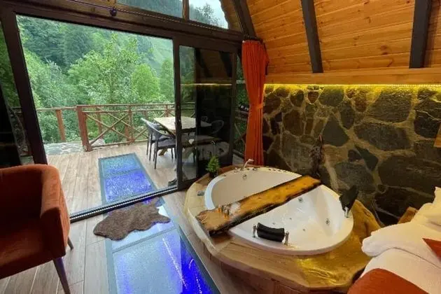 Waterfall Bungalow 101
