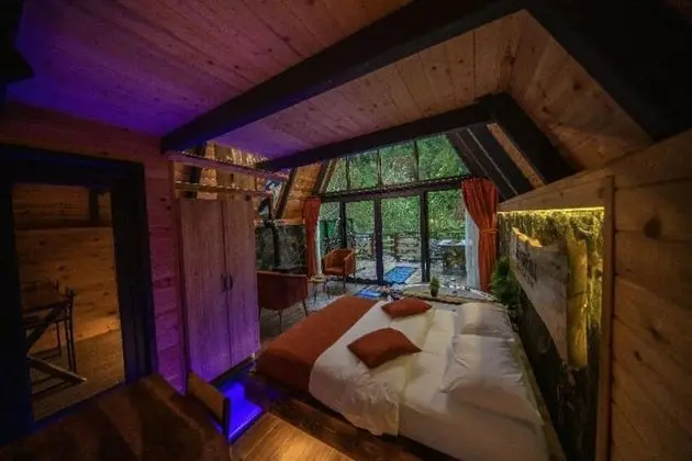 Waterfall Bungalow 101