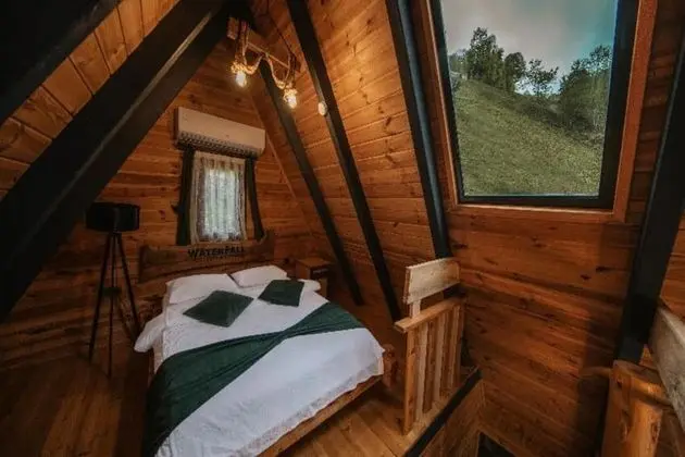 Waterfall Bungalow 102