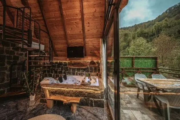 Waterfall Bungalow 103