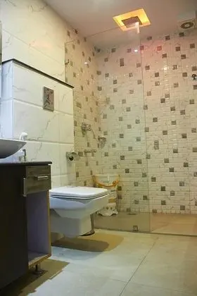 Deluxe Tek Büyük veya İki Ayrı Yataklı Oda