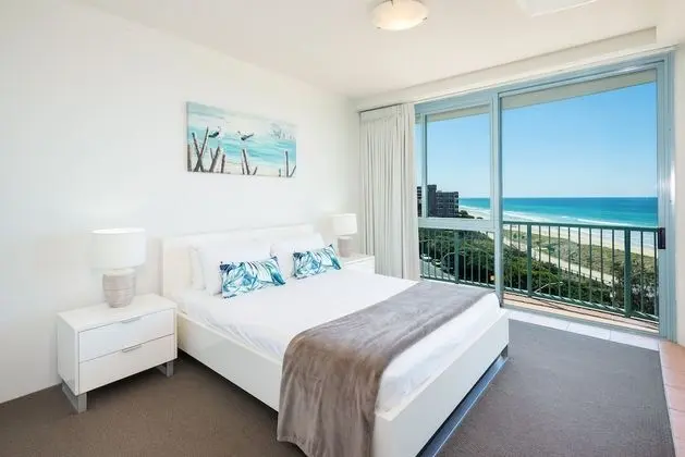 Deluxe Apart Daire, 2 Yatak Odası, Okyanus Manzaralı, Denize Sıfır (1 Night Ocean View)