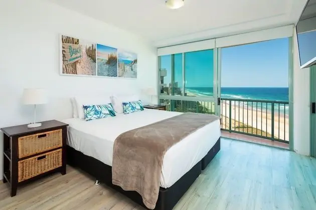 Deluxe Apart Daire, 2 Yatak Odası, Okyanus Manzaralı, Denize Sıfır (1 Night Ocean View)
