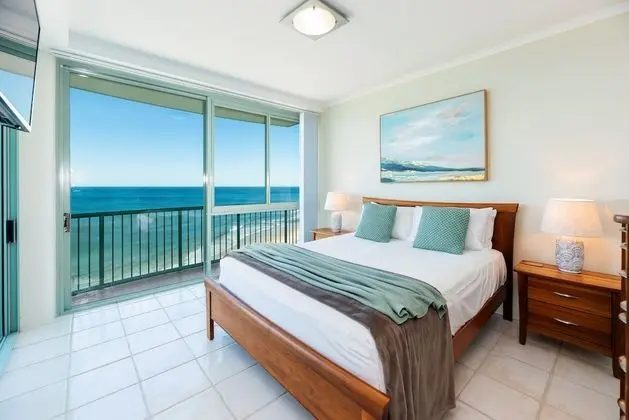 Deluxe Apart Daire, 2 Yatak Odası, Okyanus Manzaralı, Denize Sıfır (1 Night Ocean View)