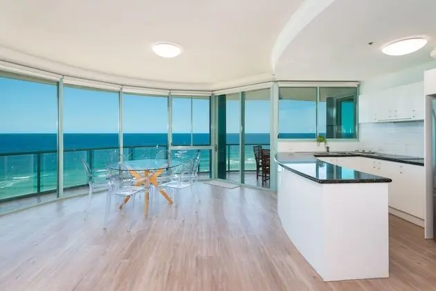 Deluxe Apart Daire, 2 Yatak Odası, Okyanus Manzaralı, Denize Sıfır (1 Night Ocean View)