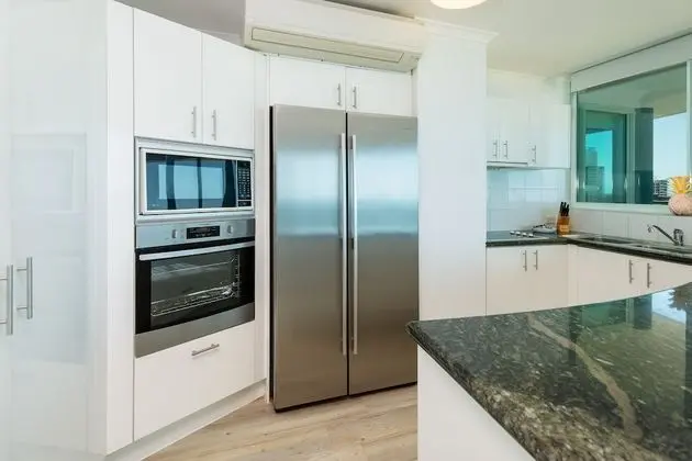 Deluxe Apart Daire, 2 Yatak Odası, Okyanus Manzaralı, Denize Sıfır (1 Night Ocean View)