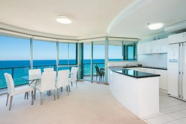 Deluxe Apart Daire, 2 Yatak Odası, Okyanus Manzaralı, Denize Sıfır (1 Night Ocean View)