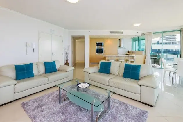 Deluxe Apart Daire, 2 Yatak Odası, Okyanus Manzaralı, Denize Sıfır (1 Night Ocean View)