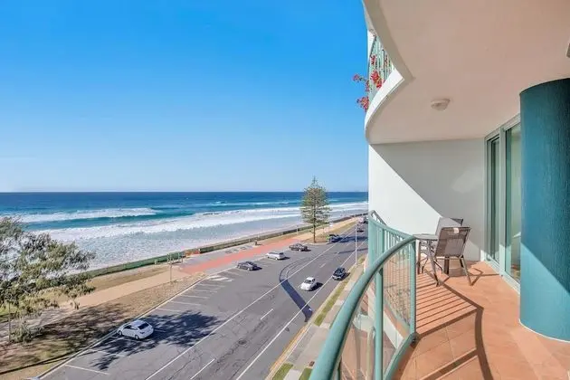 Deluxe Apart Daire, 2 Yatak Odası, Okyanus Manzaralı, Denize Sıfır (1 Night Ocean View)
