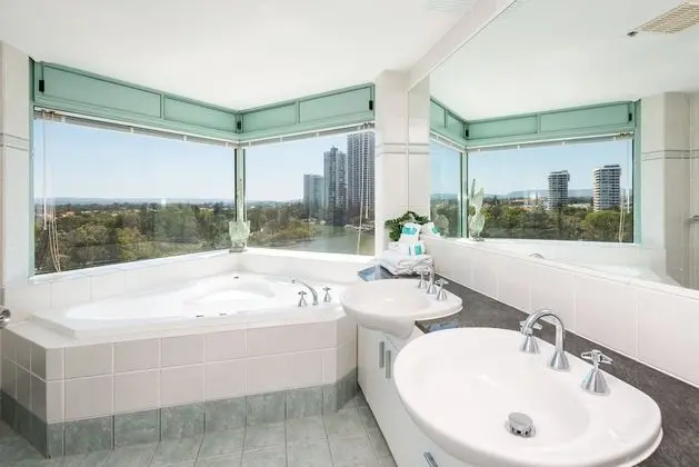 Deluxe Apart Daire, 2 Yatak Odası, Okyanus Manzaralı, Denize Sıfır (1 Night Ocean View)