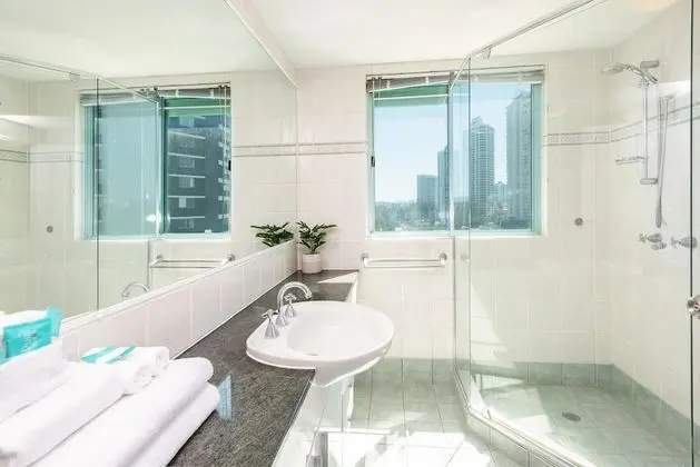 Deluxe Apart Daire, 2 Yatak Odası, Okyanus Manzaralı, Denize Sıfır (1 Night Ocean View)