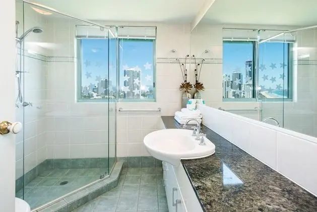 Deluxe Apart Daire, 2 Yatak Odası, Okyanus Manzaralı, Denize Sıfır (1 Night Ocean View)