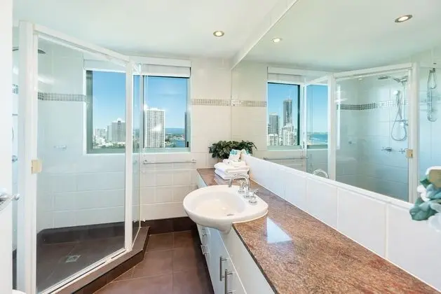 Deluxe Apart Daire, 2 Yatak Odası, Okyanus Manzaralı, Denize Sıfır (1 Night Ocean View)