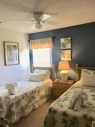 Ev