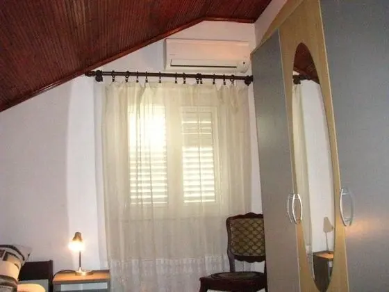 Ev, 2 Büyük (Queen) Boy Yatak