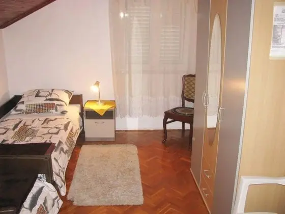 Ev, 2 Büyük (Queen) Boy Yatak