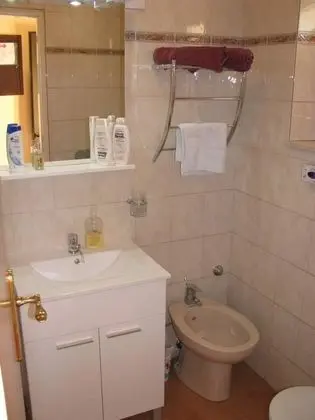 Ev, 2 Büyük (Queen) Boy Yatak