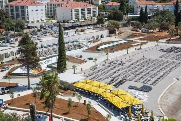 Ev, 2 Büyük (Queen) Boy Yatak