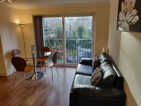 Apart Daire, 2 Yatak Odası, Balkon