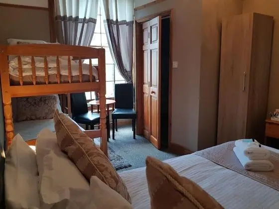 Family Dört Kişilik Oda, Birden Çok Yatak
