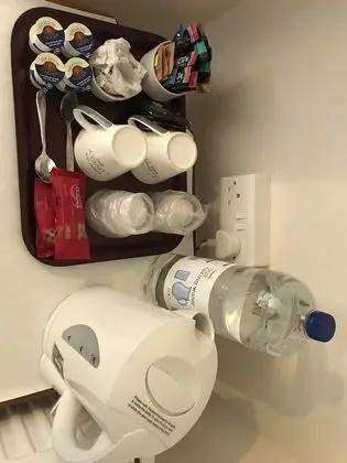 Tek Büyük Yataklı Oda, Ortak Banyo