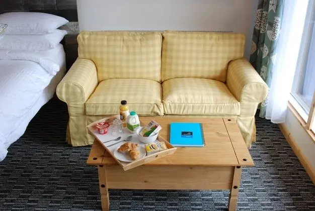 Deluxe İki Ayrı Yataklı Oda, 2 Çift Kişilik Yatak, Balkon, Göl Manzaralı
