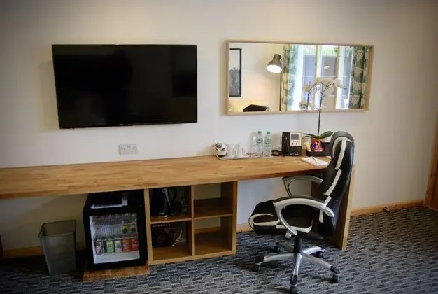 Deluxe İki Ayrı Yataklı Oda, 2 Çift Kişilik Yatak, Balkon, Göl Manzaralı