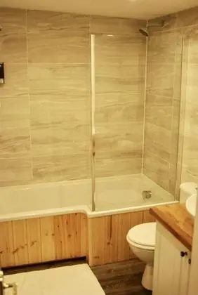 Deluxe Oda, 1 En Büyük (King) Boy Yatak, Balkon, Göl Manzaralı