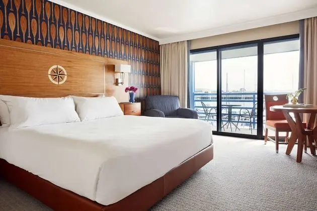 Oda, 1 En Büyük (King) Boy Yatak, Balkon, Marina Manzaralı