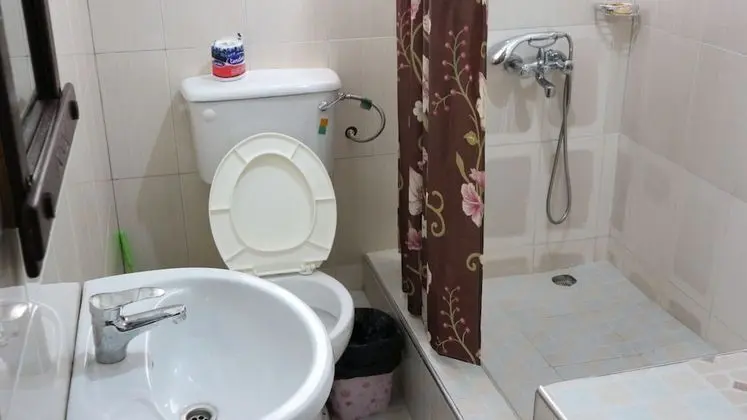 Standard Tek Büyük Yataklı Oda